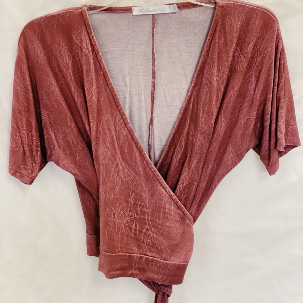 Kūlua Ulu Hala Mauve Wrap Top
